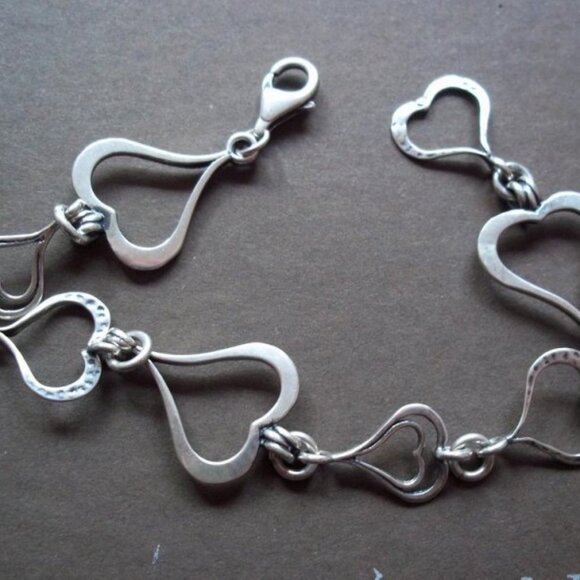 B1701 SIlpada spread the love bracelet - Picture 1 of 3